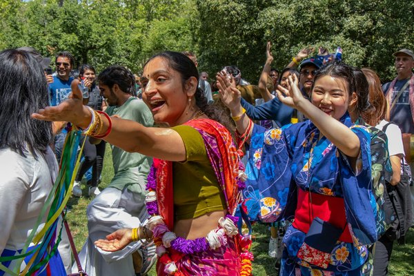 Comment découvrir les traditions artisanales des villages de la vallée de Kathmandu au Népal?